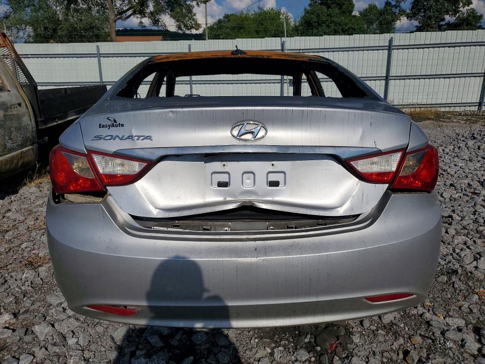 Photo 6 from auction – 2012 HYUNDAI SONATA with VIN 5NPEB4AC6CH322567