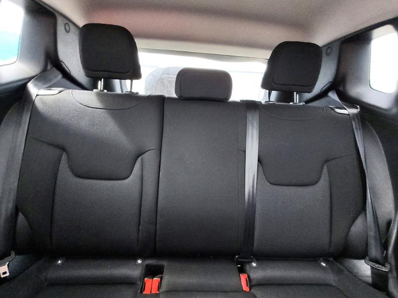 Photo 10 from auction – 2021 JEEP RENEGADE with VIN ZACNJCAB8MPM17397