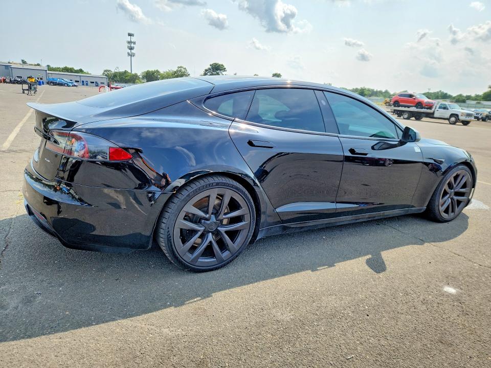 Photo 3 from auction – 2021 TESLA MODEL S with VIN 5YJSA1E6XMF433406
