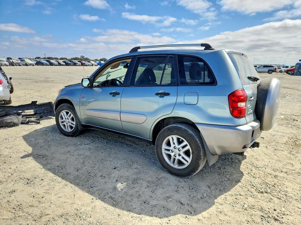 Photo 2 from auction – 2005 TOYOTA RAV4 with VIN JTEHD20V650070572