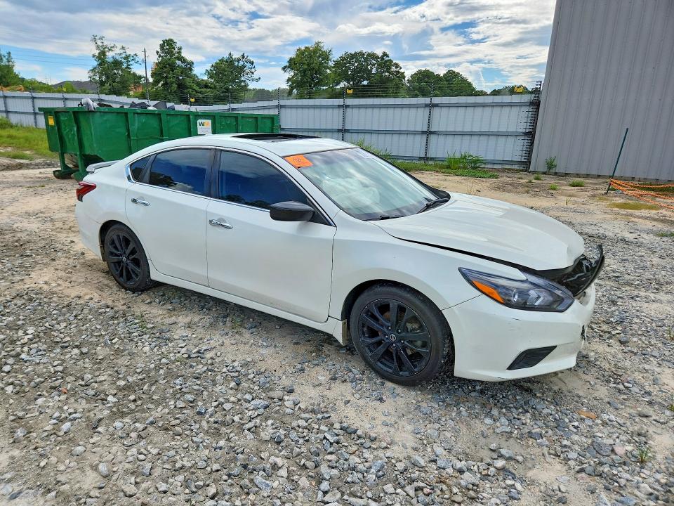 Photo 4 from auction – 2018 NISSAN ALTIMA with VIN 1N4AL3AP8JC163574