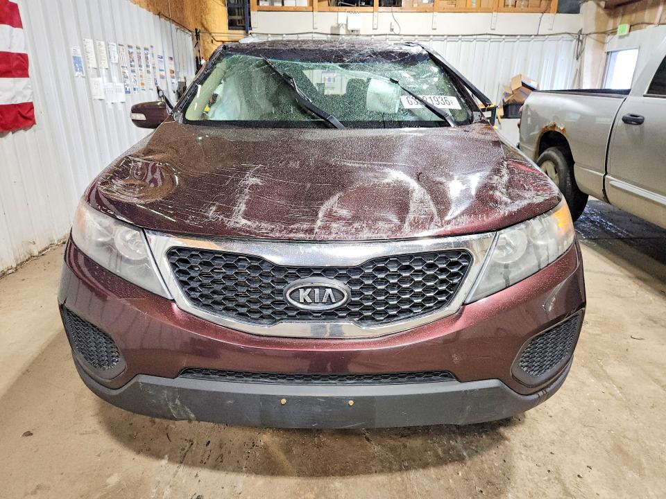 Photo 5 from auction – 2011 KIA SORENTO with VIN 5XYKTDA21BG046022