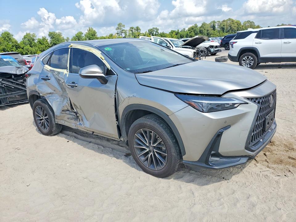 Photo 4 from auction – 2024 LEXUS NX with VIN 2T2GGCEZ6RC036941