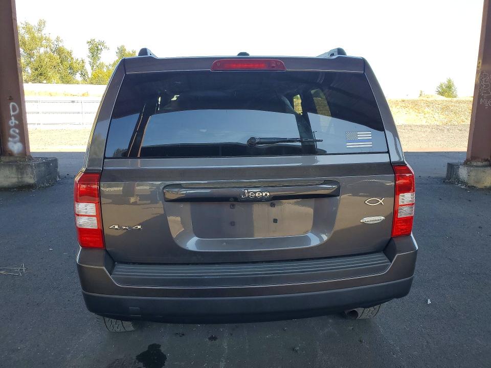 Photo 6 from auction – 2016 JEEP PATRIOT with VIN 1C4NJRFB5GD596919