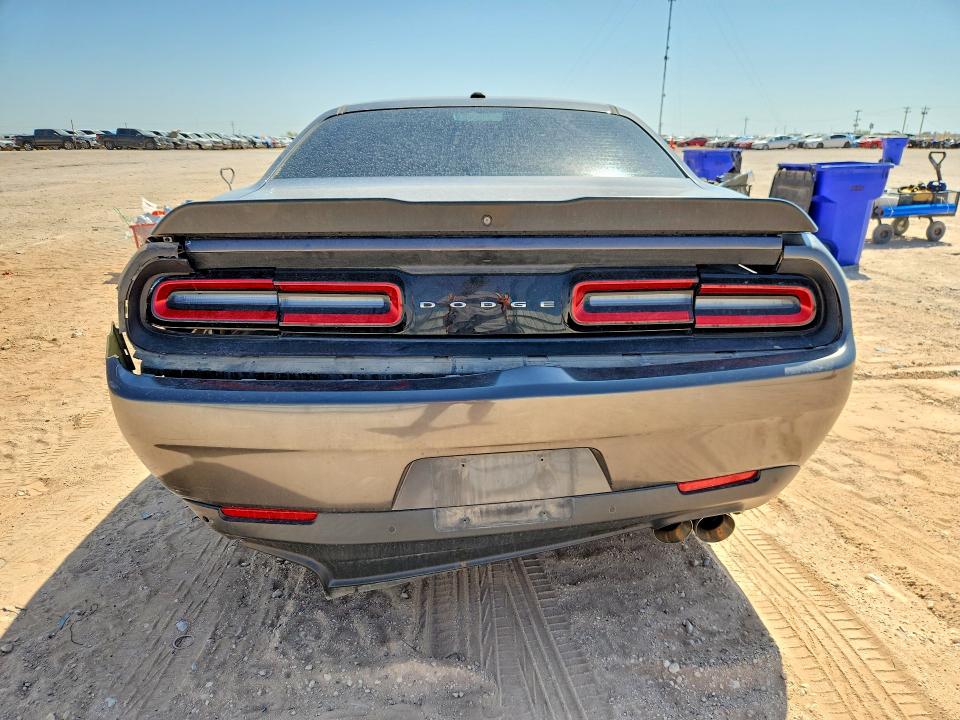 Photo 6 from auction – 2019 DODGE CHALLENGER with VIN 2C3CDZJG8KH736365