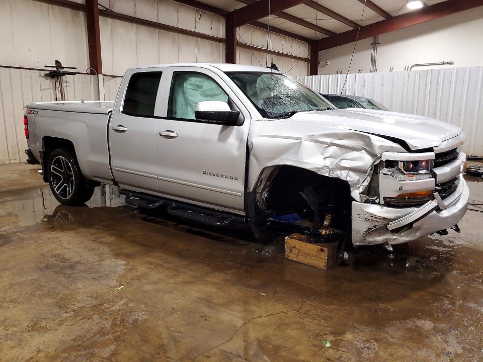 Photo 4 from auction – 2018 CHEVROLET SILVERADO with VIN 1GCVKREC7JZ199245