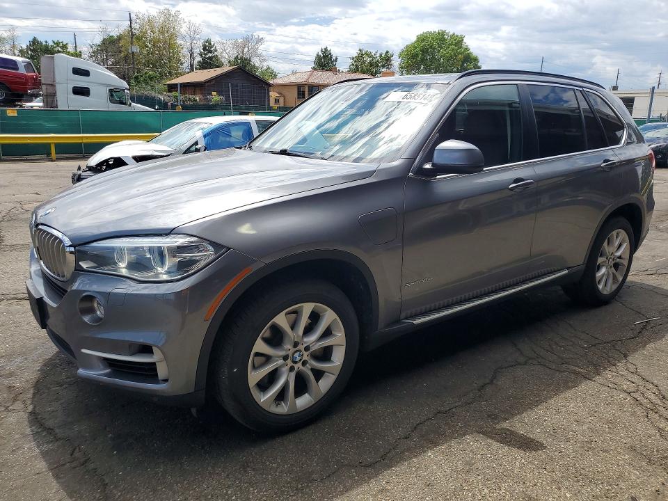 BMW X5 2016 with VIN 5UXKT0C59G0S77469 - Photo from auction