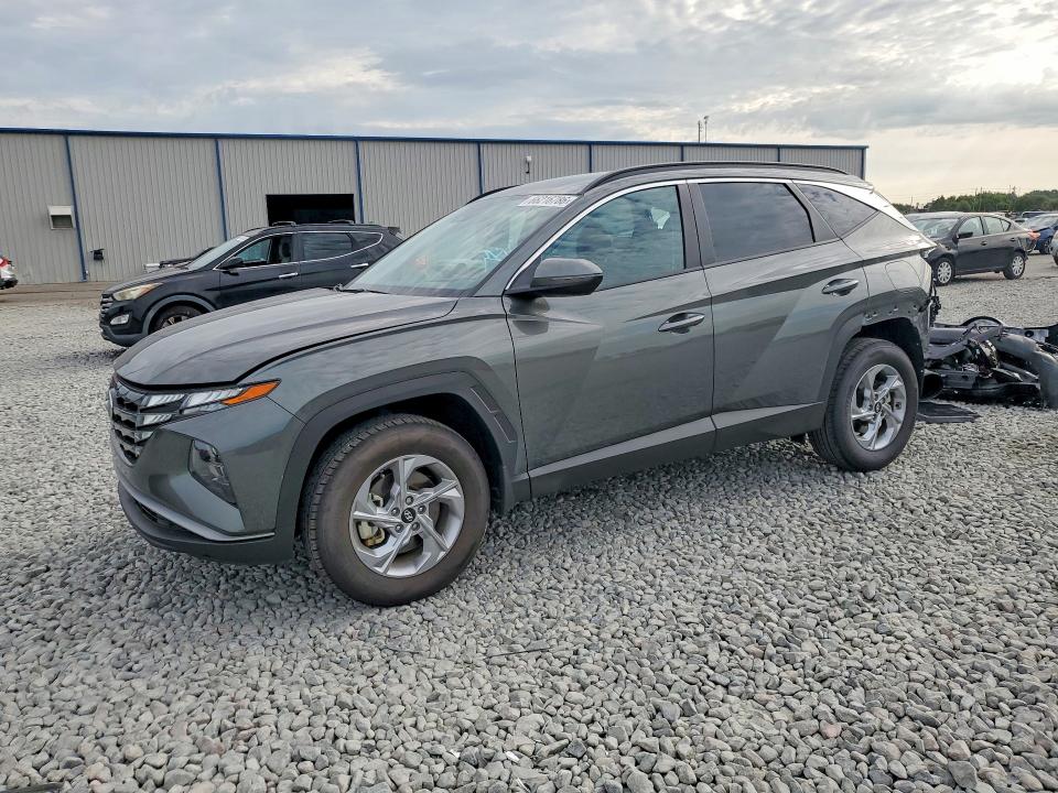 HYUNDAI TUCSON 2023 with VIN 5NMJBCAE8PH257072 - Photo from auction