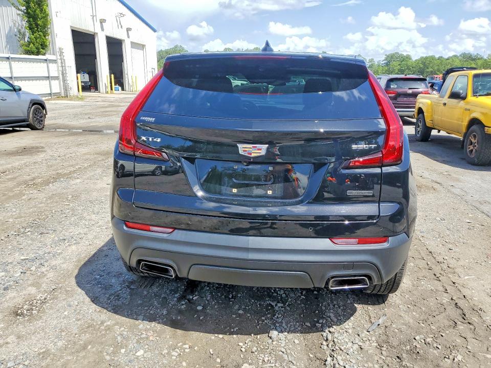 Photo 6 from auction – 2020 CADILLAC XT4 with VIN 1GYAZAR42LF107178