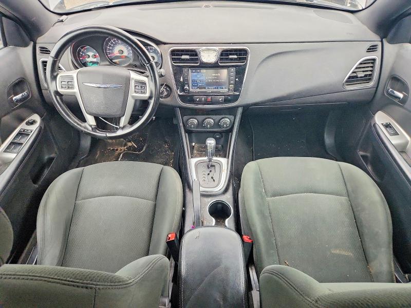 Photo 8 from auction – 2011 CHRYSLER 200 with VIN 1C3BC2EG8BN620347