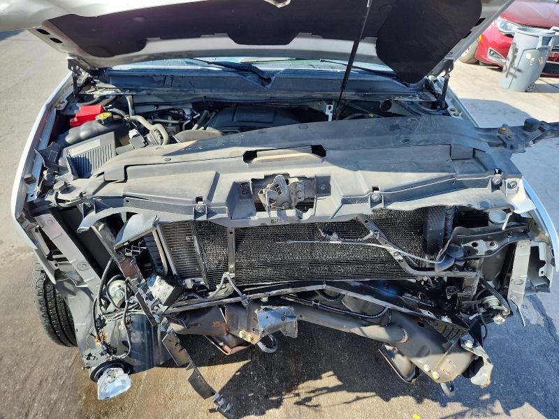 Photo 12 from auction – 2013 CHEVROLET TAHOE with VIN 1GNSKBE0XDR337937