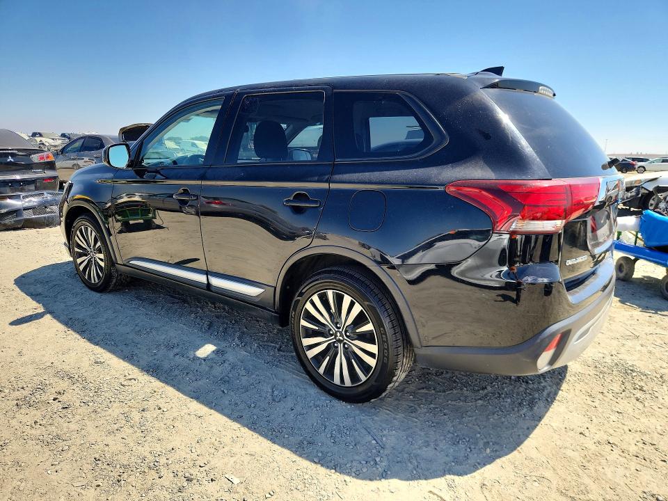 Photo 2 from auction – 2020 MITSUBISHI OUTLANDER with VIN JA4AD2A38LZ012064
