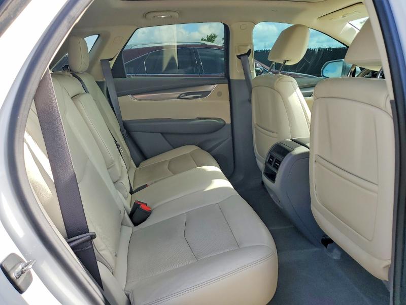 Photo 11 from auction – 2017 CADILLAC XT5 with VIN 1GYKNBRS2HZ201927