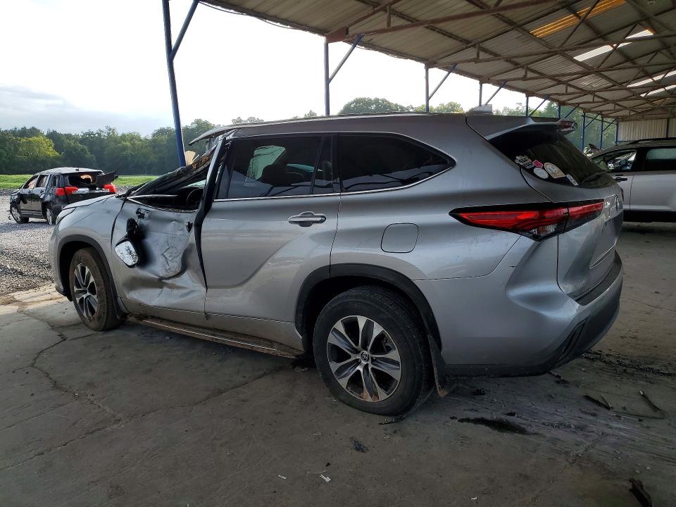 Photo 2 from auction – 2021 TOYOTA HIGHLANDER with VIN 5TDGZRAH9MS050377