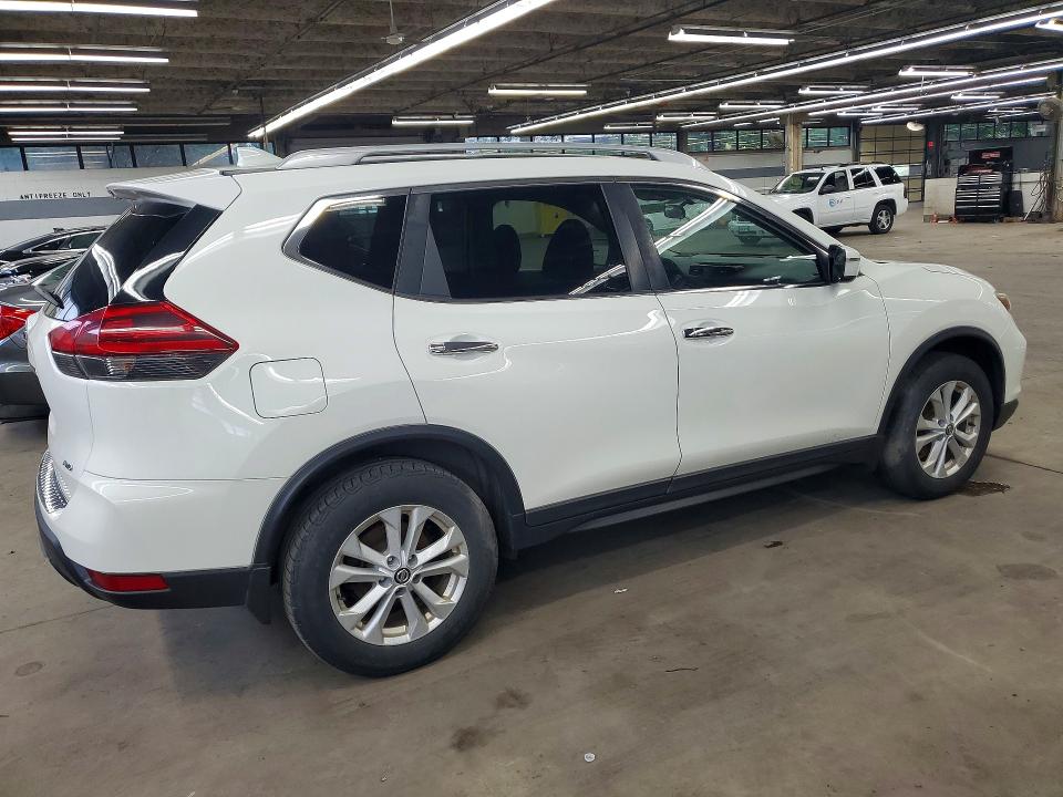 Photo 3 from auction – 2018 NISSAN ROGUE with VIN 5N1AT2MV1JC810780