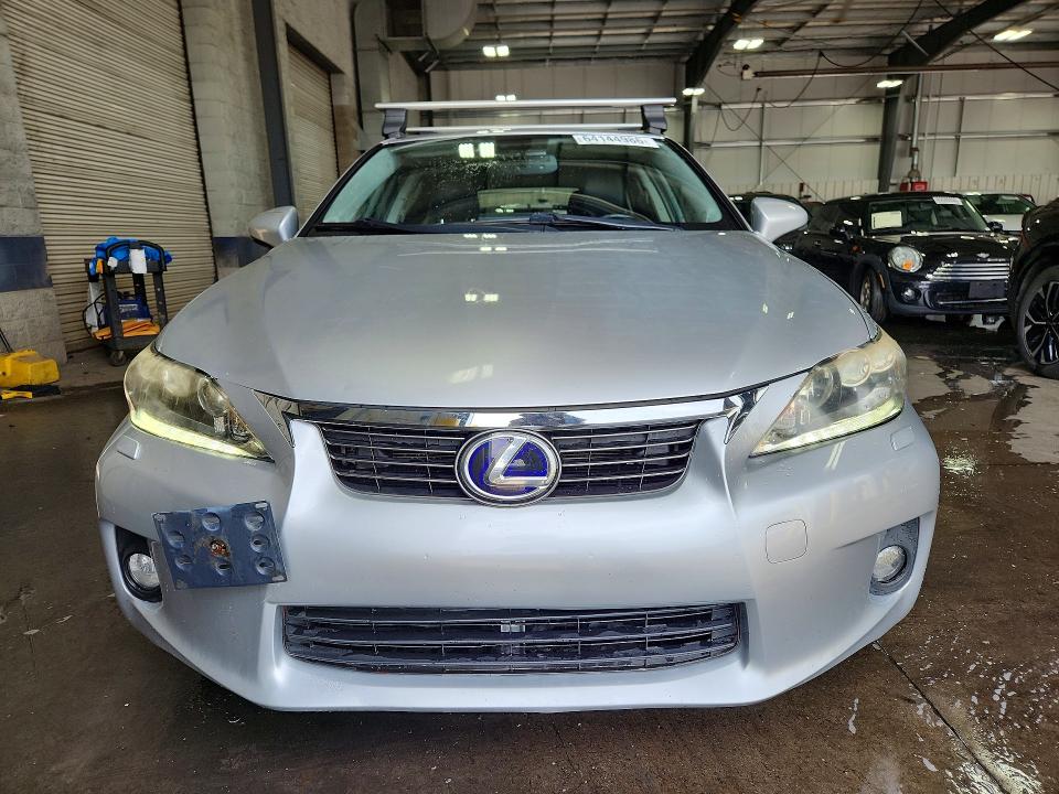 Photo 5 from auction – 2013 LEXUS CT with VIN JTHKD5BHXD2135301