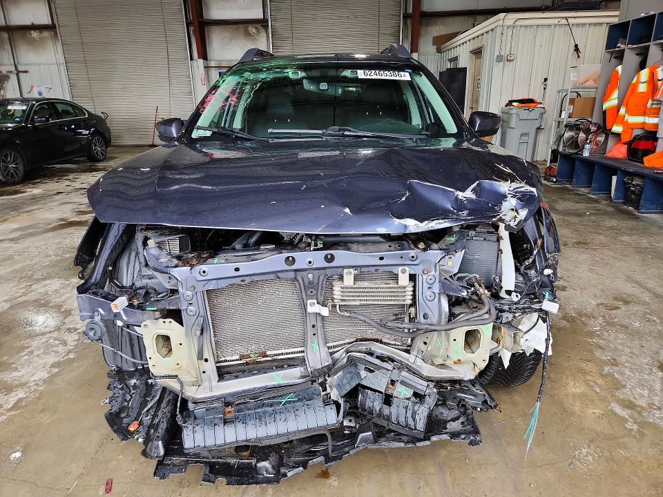 Photo 5 from auction – 2017 SUBARU OUTBACK with VIN 4S4BSENC4H3301511