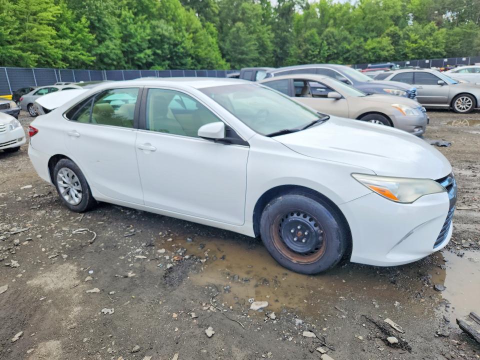 Photo 4 from auction – 2016 TOYOTA CAMRY with VIN 4T4BF1FKXGR569092