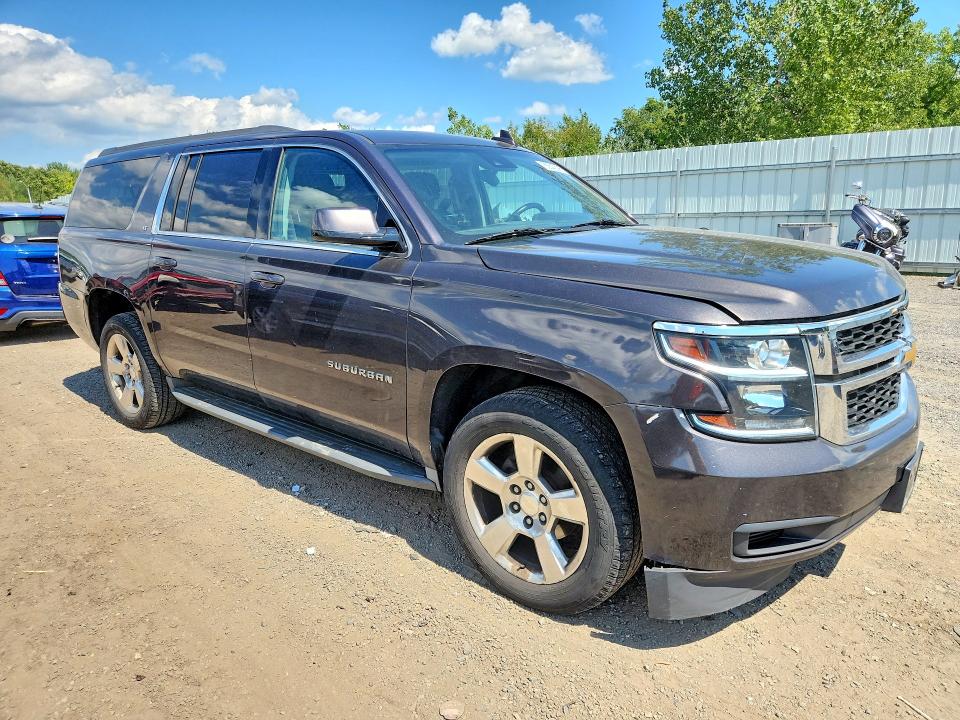 Photo 4 from auction – 2016 CHEVROLET SUBURBAN with VIN 1GNSKHKC5GR244216