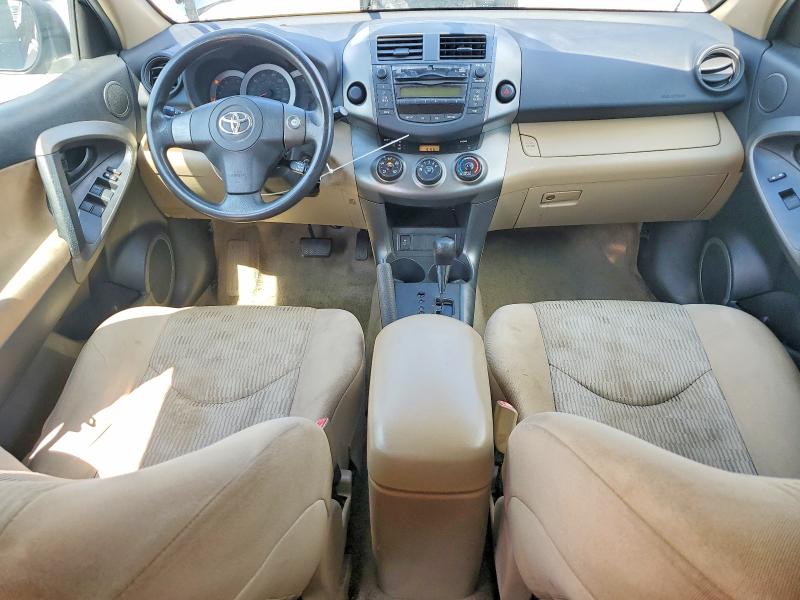 Photo 8 from auction – 2011 TOYOTA RAV4 with VIN 2T3ZF4DV6BW100928