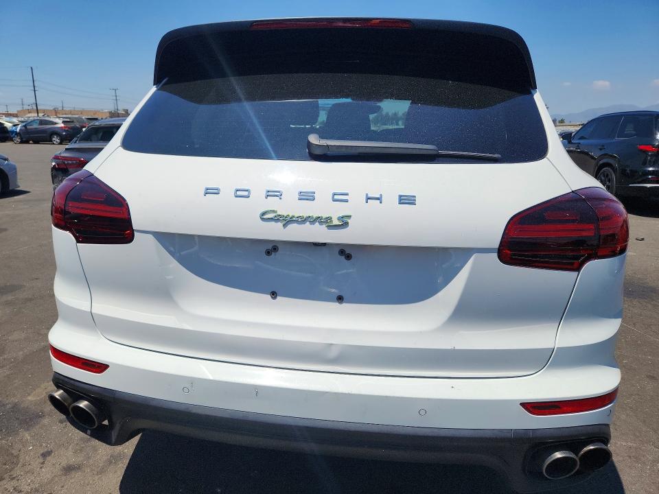 Photo 6 from auction – 2016 PORSCHE CAYENNE with VIN WP1AE2A26GLA62284