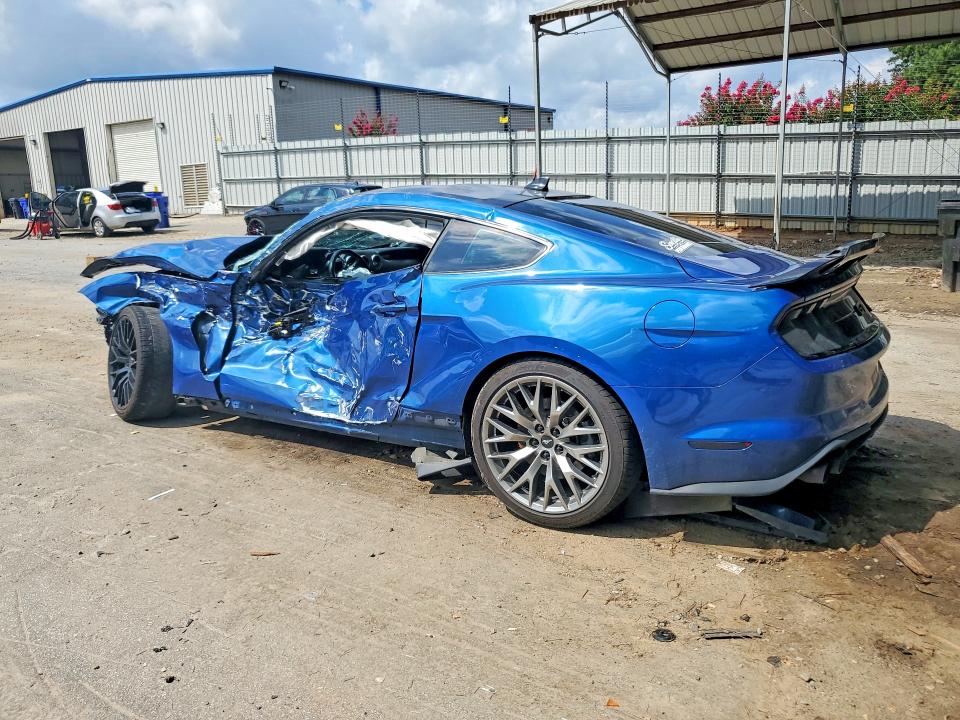 Photo 2 from auction – 2022 FORD MUSTANG with VIN 1FA6P8CF8N5142195