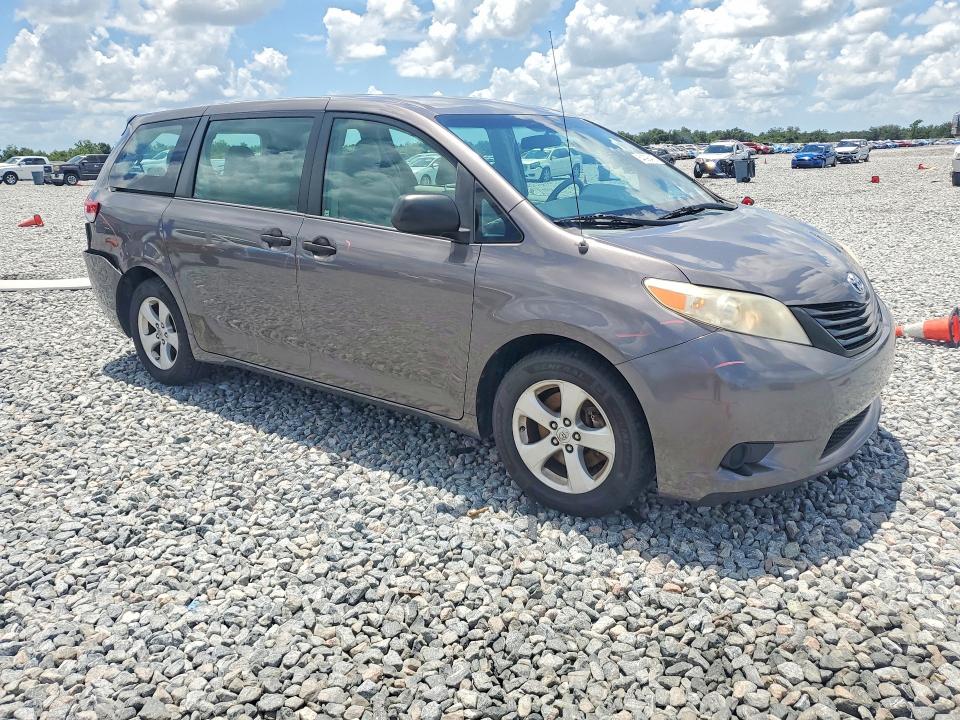 Photo 4 from auction – 2014 TOYOTA SIENNA with VIN 5TDZK3DC9ES506079