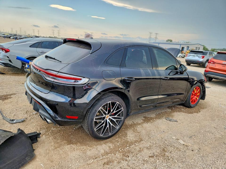 Photo 3 from auction – 2023 PORSCHE MACAN with VIN WP1AG2A53PLB36118
