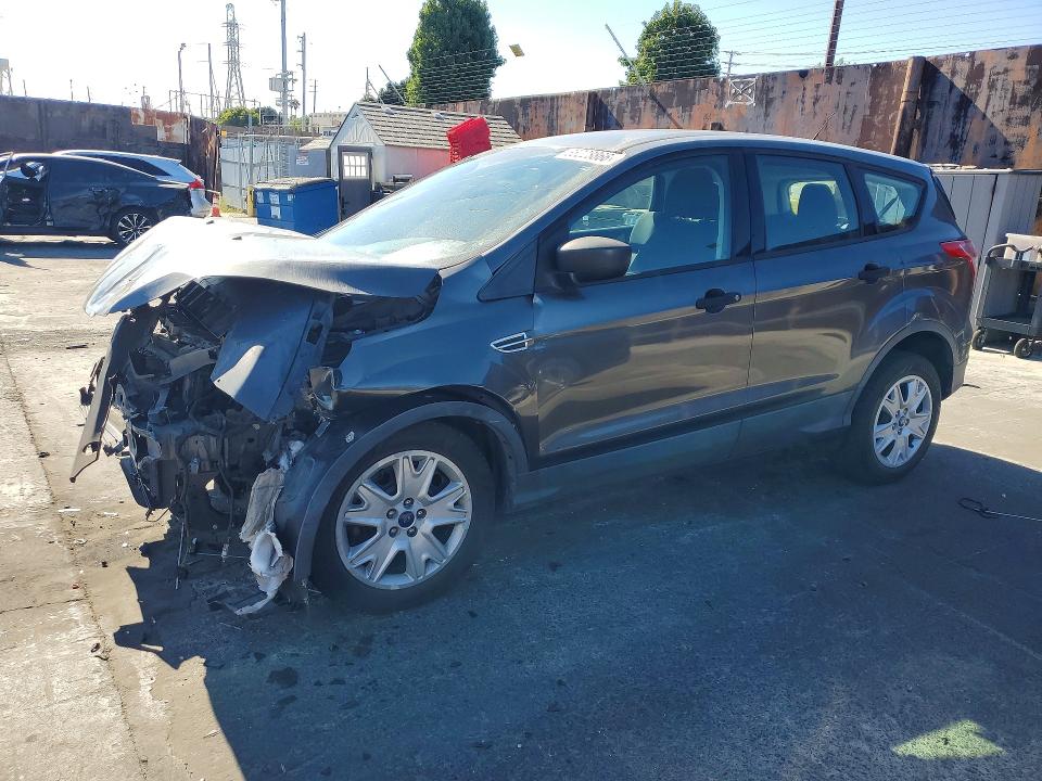 FORD ESCAPE 2015 с VIN 1FMCU0F72FUB49867 - Снимка от търг