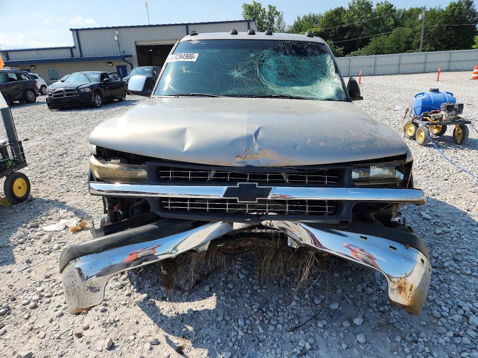 Photo 5 from auction – 2000 CHEVROLET SILVERADO with VIN 1GCGK24U8YE148431