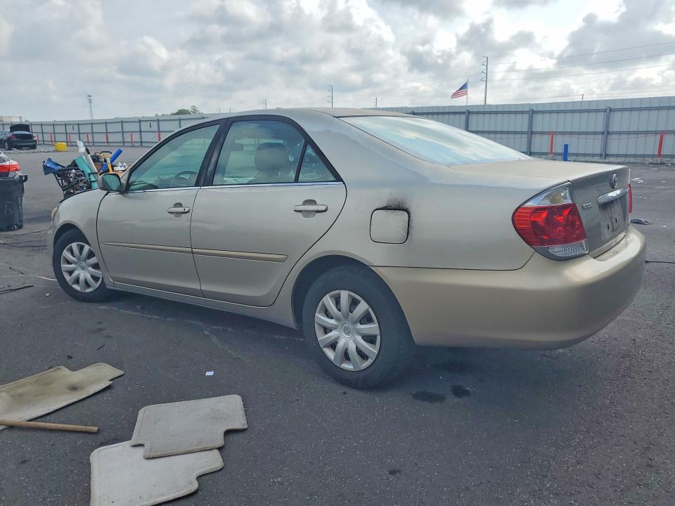 Photo 2 from auction – 2005 TOYOTA CAMRY with VIN 4T1BE30KX5U571651