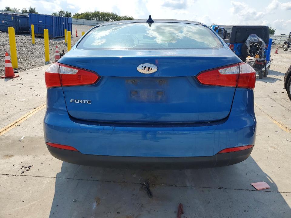 Photo 6 from auction – 2015 KIA FORTE with VIN KNAFX4A67F5325057