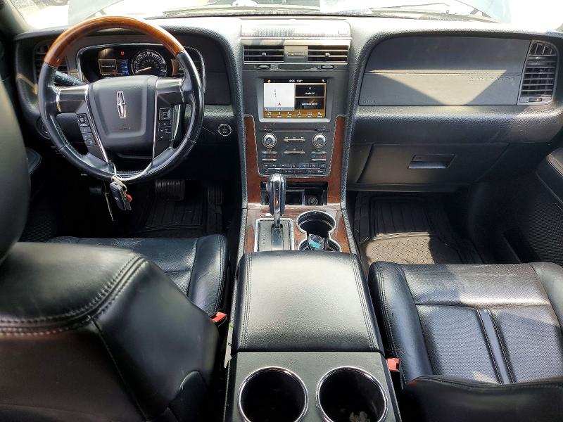 Photo 8 from auction – 2016 LINCOLN NAVIGATOR with VIN 5LMJJ3JT0GEL10246