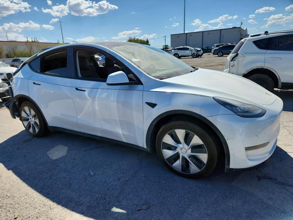 Photo 4 from auction – 2022 TESLA MODEL Y with VIN 7SAYGDEE3NF374981