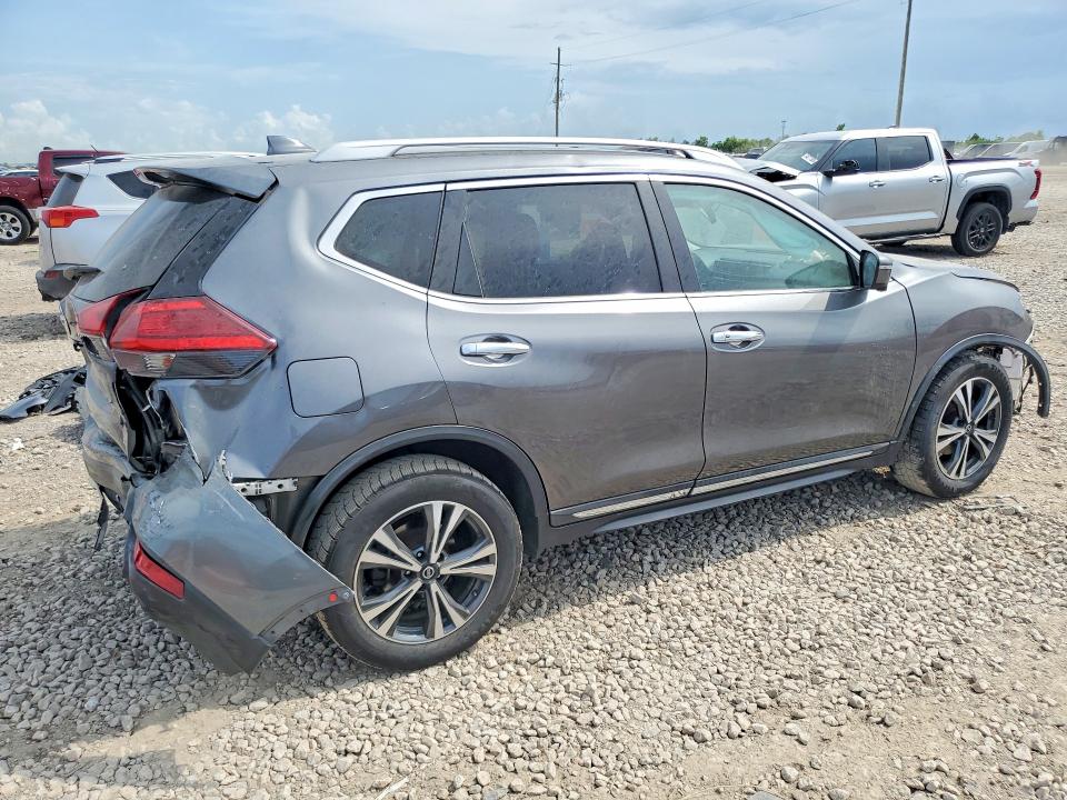 Photo 3 from auction – 2017 NISSAN ROGUE with VIN 5N1AT2MTXHC855452