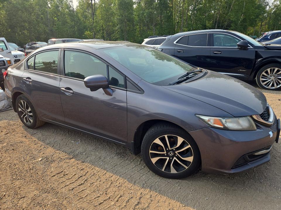 Photo 4 from auction – 2015 HONDA CIVIC with VIN 2HGFB2F58FH002751