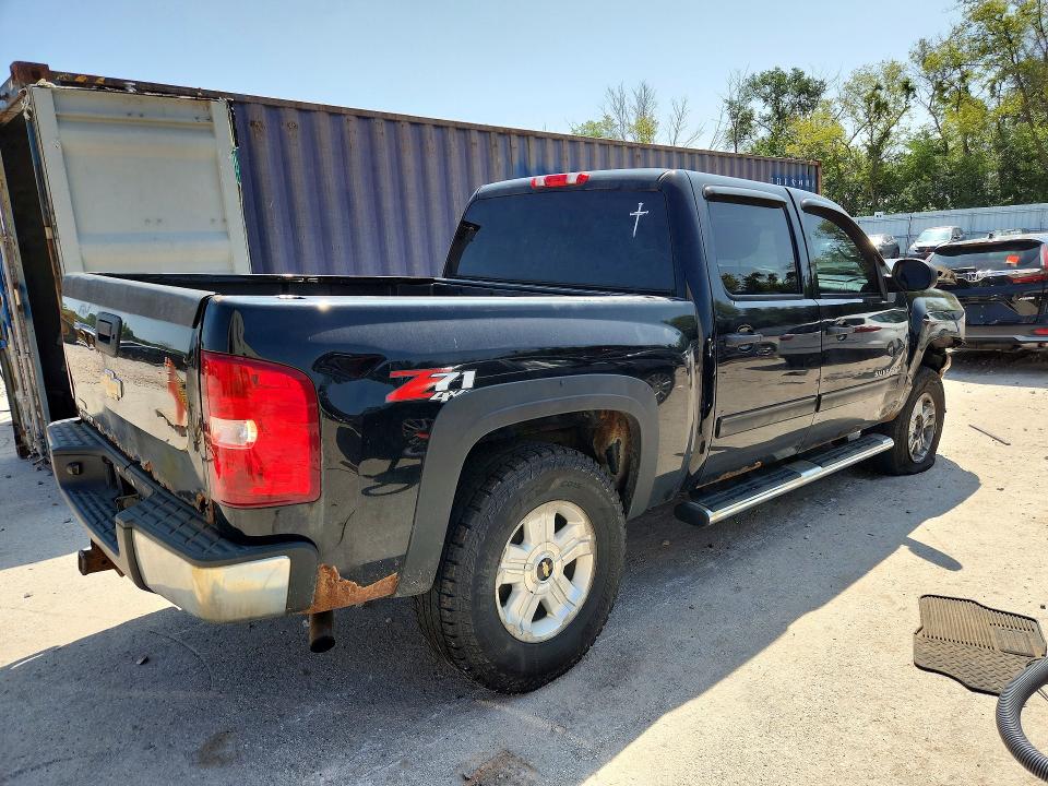 Photo 3 from auction – 2010 CHEVROLET SILVERADO with VIN 3GCRKSE37AG256858