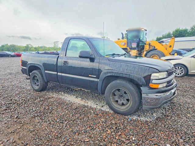 Photo 4 from auction – 2000 CHEVROLET SILVERADO with VIN 1GCEC14W9YZ309040