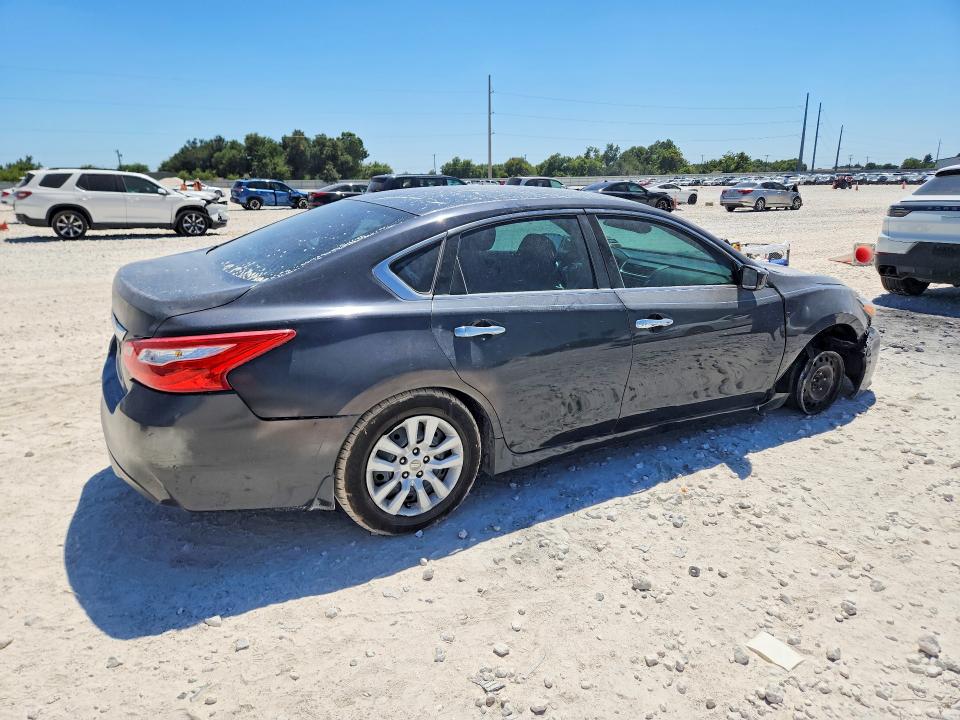 Photo 3 from auction – 2016 NISSAN ALTIMA with VIN 1N4AL3AP2GN350029