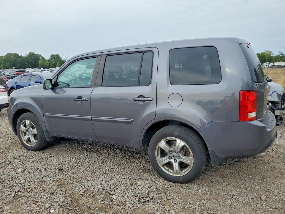 Photo 2 from auction – 2015 HONDA PILOT with VIN 5FNYF4H55FB020263