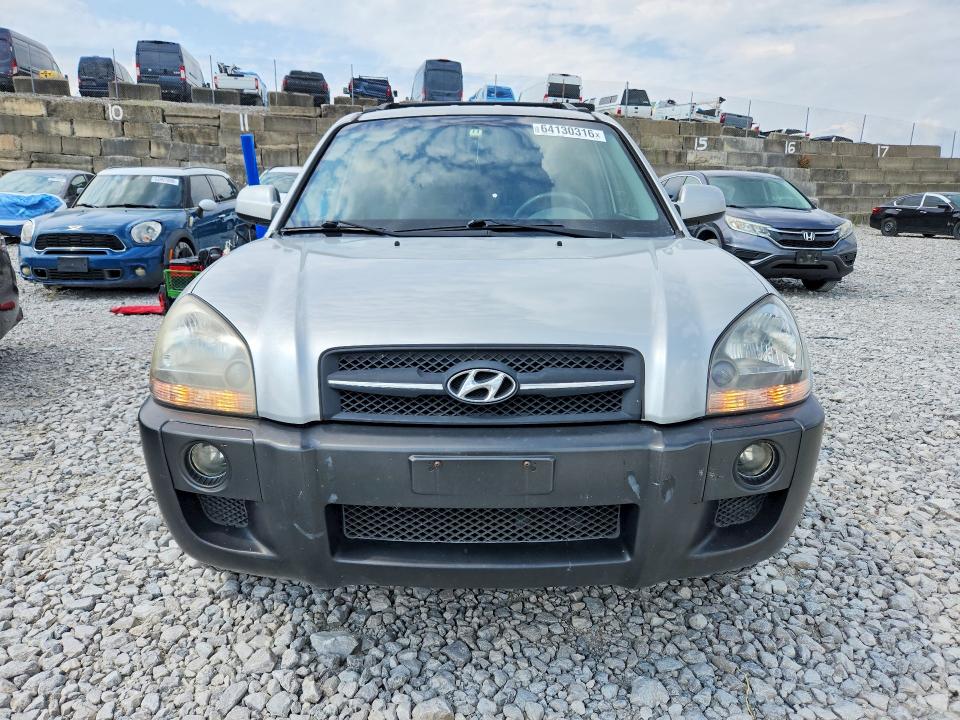 Photo 5 from auction – 2007 HYUNDAI TUCSON with VIN KM8JN72D57U482235