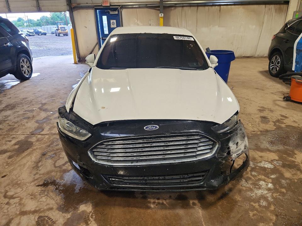 Photo 5 from auction – 2013 FORD FUSION with VIN 3FA6P0H74DR249646