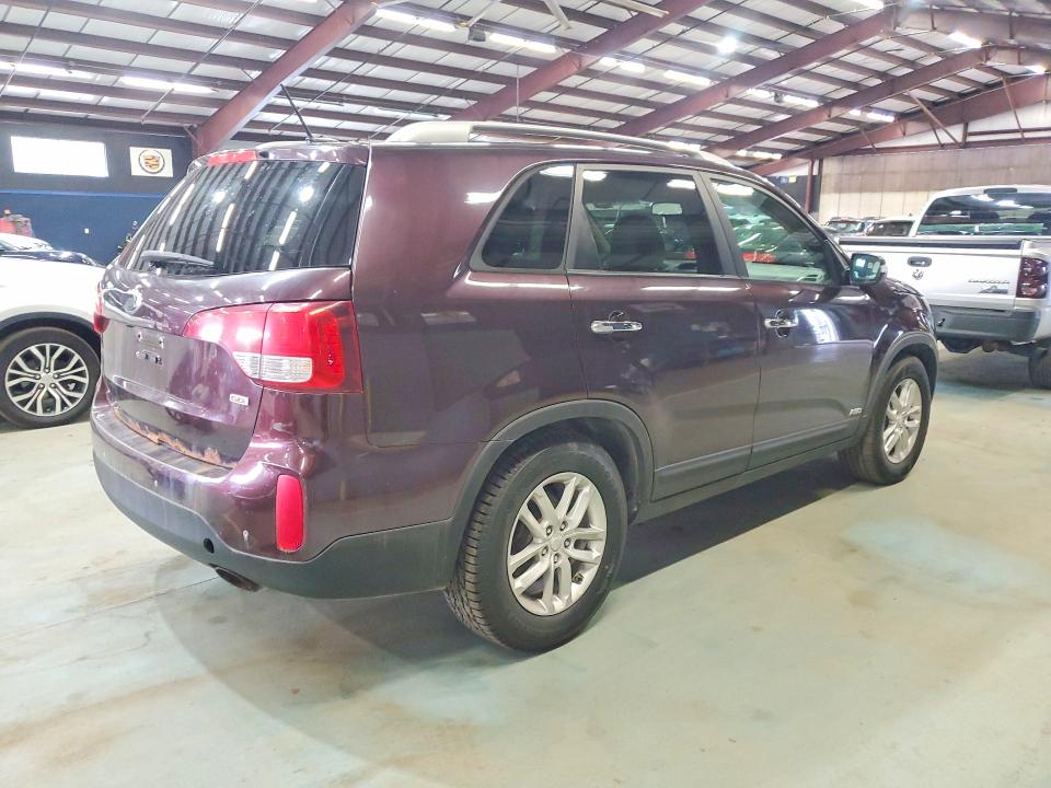 Photo 3 from auction – 2014 KIA SORENTO with VIN 5XYKTCA62EG489040