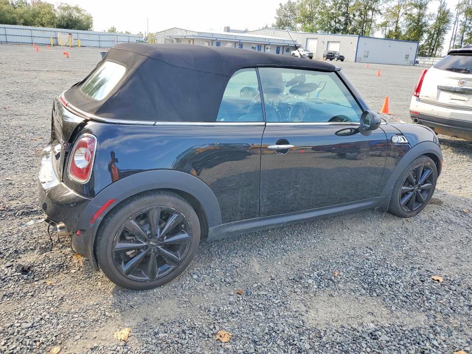 Photo 3 from auction – 2015 MINI COOPER with VIN WMWZP3C5XFT298976