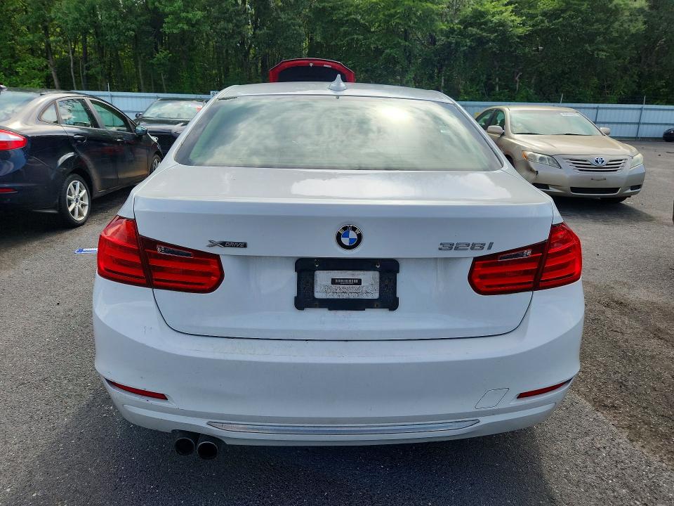 Photo 6 from auction – 2013 BMW 328 with VIN WBA3B5C5XDF596780