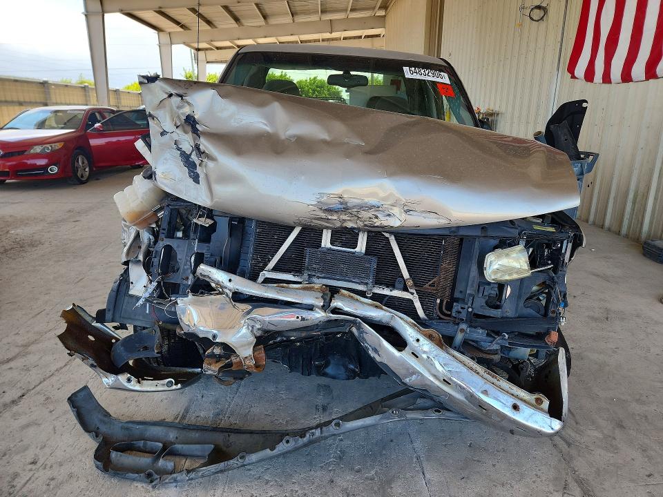 Photo 5 from auction – 2000 CHEVROLET SILVERADO with VIN 2GCEK19T5Y1237585