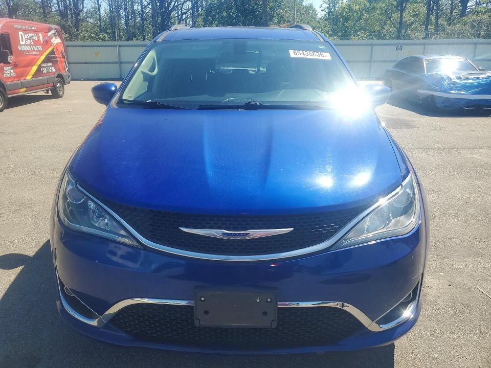 Photo 5 from auction – 2020 CHRYSLER PACIFICA with VIN 2C4RC1BG0LR105968
