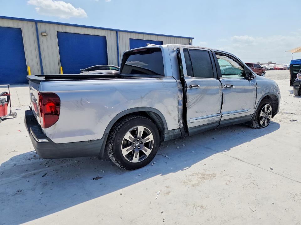 Photo 3 from auction – 2018 HONDA RIDGELINE with VIN 5FPYK2F50JB002448