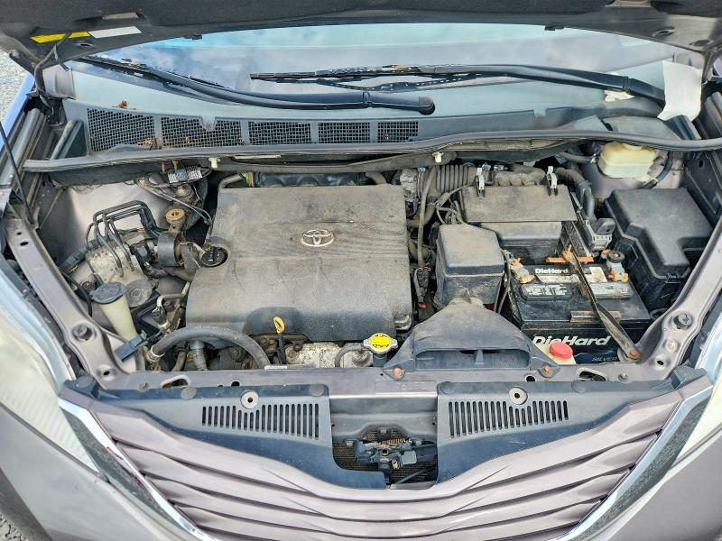 Photo 12 from auction – 2015 TOYOTA SIENNA with VIN 5TDJK3DC5FS109029