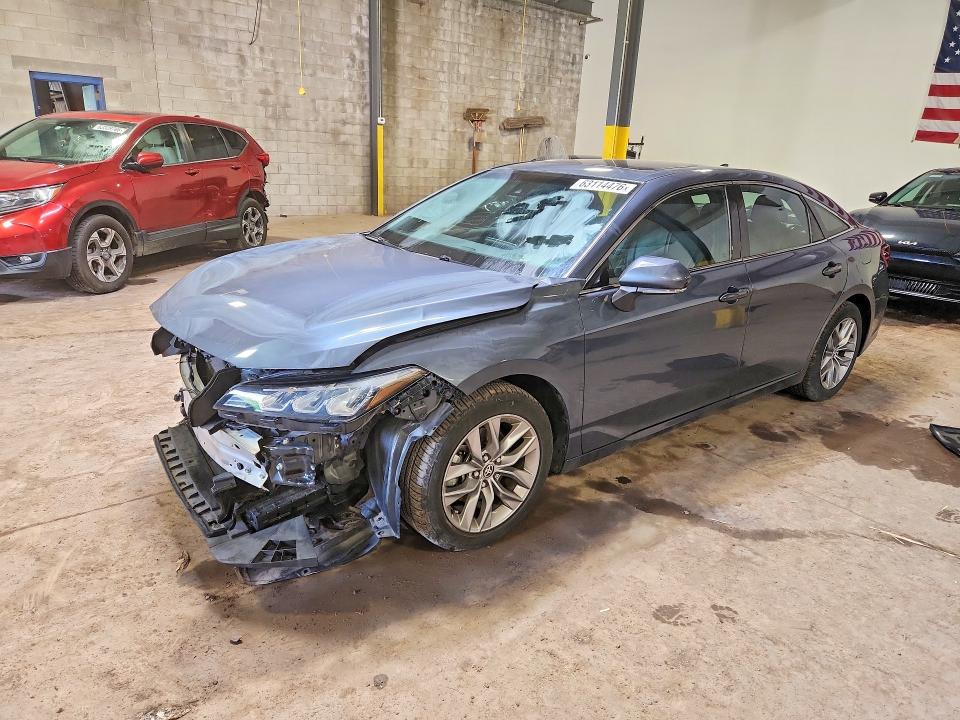 TOYOTA AVALON 2022 with VIN 4T1AZ1FB8NU071984 - Photo from auction